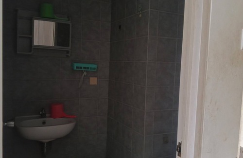 Depok Hotel | OYO 94698 Pgv Residence