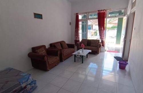 Patuk Hotel | OYO 94701 Green House