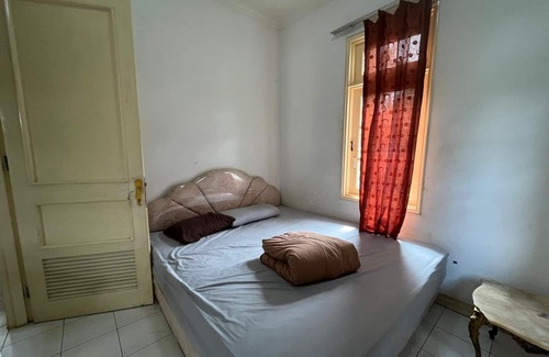 Cipanas Hotel | OYO 94710 Puncak Resort Guest House