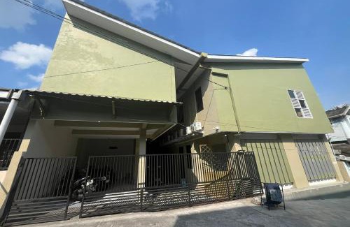 Hargomulyo Hotel | OYO 94715 Homestay Kembar Syariah
