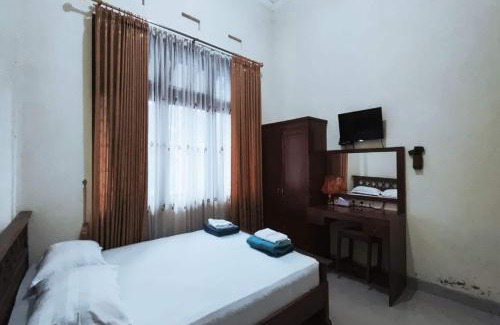 Banaran Hotel | OYO 94717 Homestay Ka Villa Syariah