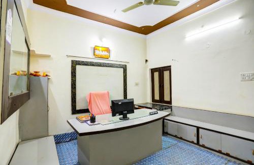 Gwalior Hotel | OYO Bluebird Inn Hotel And Guest House