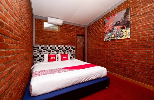 Ambarawa Hotel | OYO Capital O 1808 New Bandungan Indah