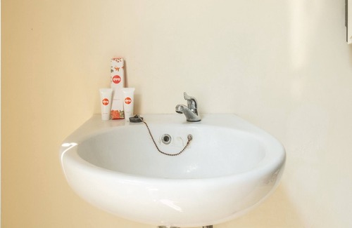 Turangga Hotel | OYO Collection O 935 Bongo Residence