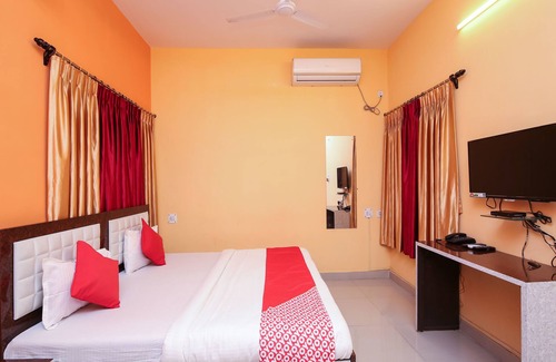 Sector II House | OYO Flagship 13524 Swapan Guest House