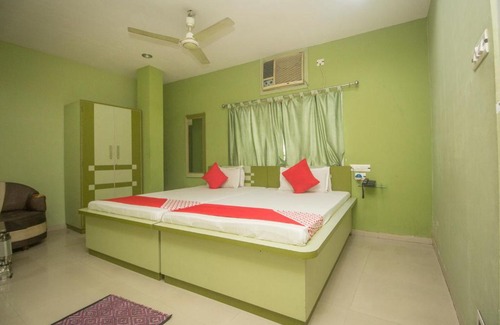 Raiganj Hotel | OYO Flagship 49144 Jain Lodge