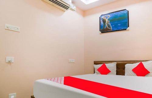 Gajuwaka Hotel | OYO Flagship 81189 Hotel Relax Residency