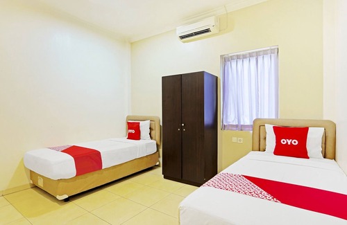 Waru Hotel | OYO Flagship 91290 Pondok Inap Shofwa 2