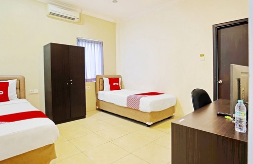 Waru Hotel | OYO Flagship 91290 Pondok Inap Shofwa 2