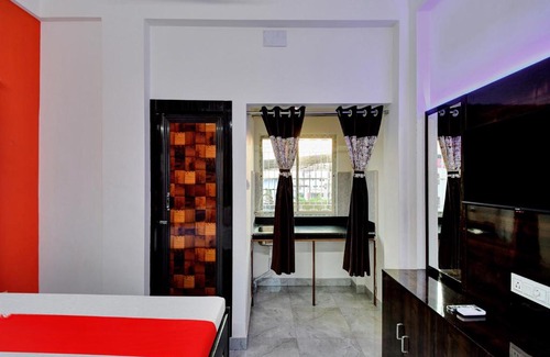 Kolkata Hotel | OYO Flagship Hotel Garden Guest House