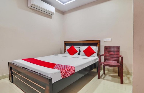 LB Nagar Hotel | OYO Flagship New Vasista Residency
