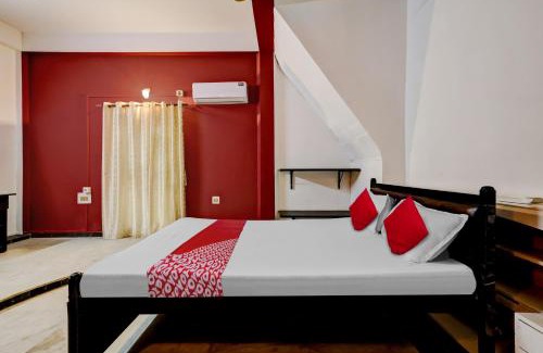 Ganeshguri Hotel | OYO Flagship The Blooming Inn
