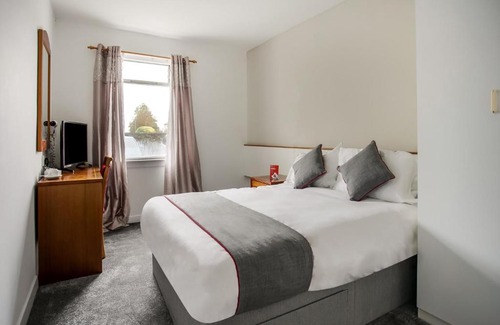 Ayr Hotel | OYO Glenpark Hotel, Ayr Central