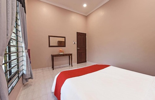 Kampung Gong Limau Hotel | OYO Home 90448 Nurbayu Guest House