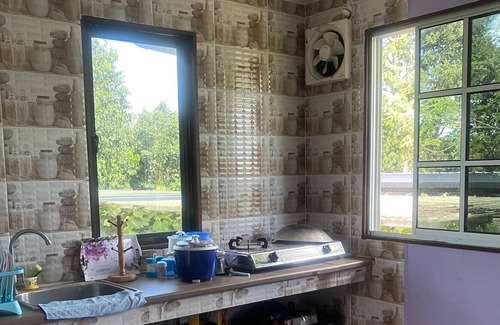 Ranau House | OYO Home 90588 Nadine Guesthouse