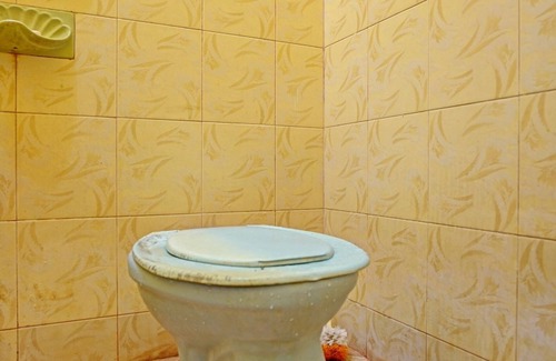 Gresik Hotel | OYO Homes 91142 Desa Wisata Alam Gosari (wagos)