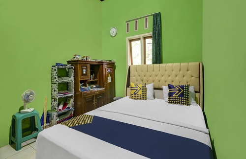 Java Hotel | OYO Homes 91153 Desa Wisata Kawasen