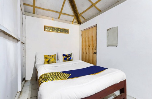 Wonogiri Hotel | OYO Homes 91154 Desa Wisata Wayang Manyaran Wonogiri