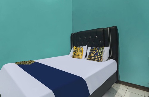 Rendeh Hotel | OYO Homes 91155 Desa Wisata Selamanik Ciamis