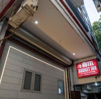Indira Nagar Hotel | OYO Hotel Budget Inn Near Gomti Riverfront Park