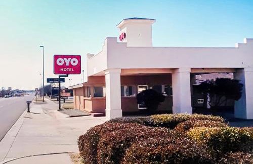 Elk City Hotel | OYO Hotel Elk City OK Route 66