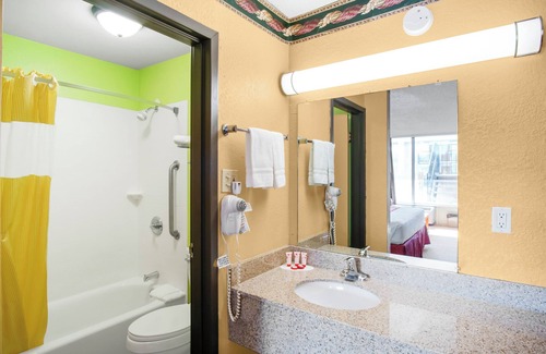 Central Oklahoma City Hotel | OYO Hotel Oklahoma City South I-35 and SE 29th