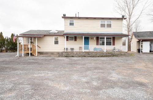 Seneca Falls Hotel | OYO Hotel Starlite Seneca Falls