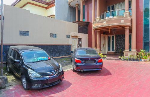 Jakarta Hotel | OYO Life 2590 Kost Assirot