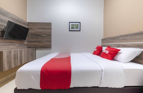 Karawang Hotel | OYO Life 3248 Vision Residence Karawang