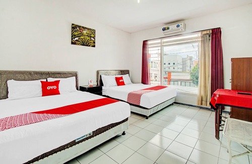 Ngaglik Hotel | OYO Life 90077 Live Homestay