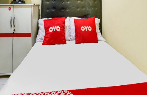 Karawang Hotel | OYO Life 91335 Micheline Family 2 Syariah