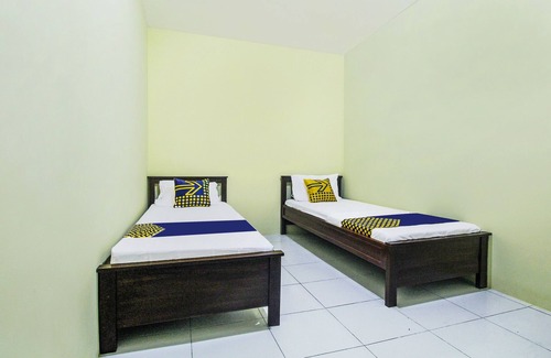 Garut Hotel | OYO Life 91606 Nadin Guest House Syariah
