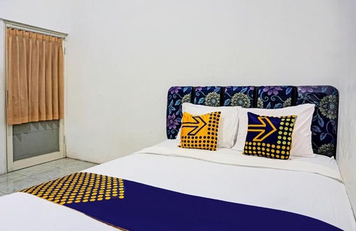 Sedati Hotel | OYO Life 91718 Kost Damai Syariah