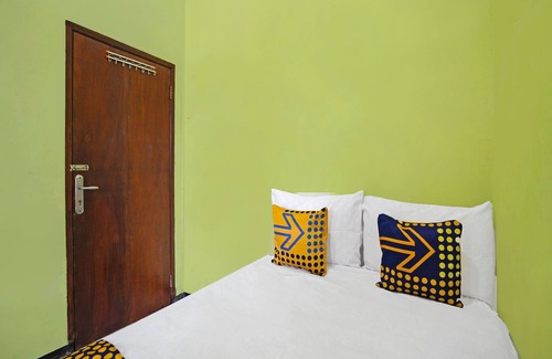Mojokerto Hotel | OYO Life 91869 Insan Mulia Kost Syariah