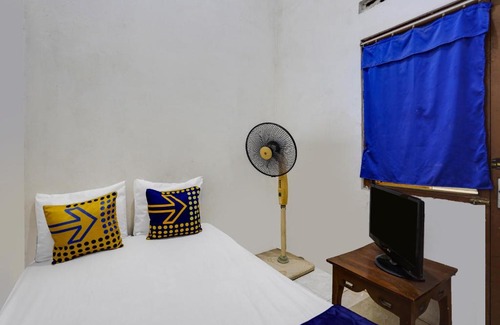Waru Hotel | OYO Life 91893 Kost Jeje Syariah