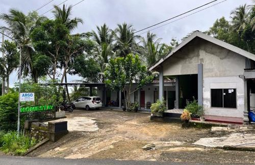 Sendang Hotel | OYO Life 92264 Argo Homestay