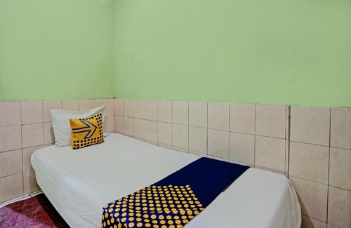 Surabaya Hotel | OYO Life 92653 Homestay Griya Nautika Syariah
