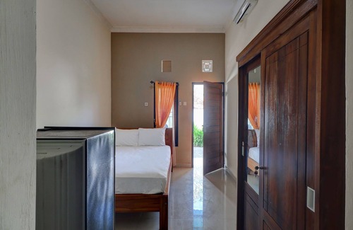 Tua Hotel | OYO Life 92838 Kost Ibu Surya