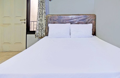 Sedati Hotel | OYO Life 92915 Duta Amnan Syariah