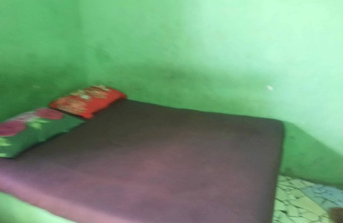 Karawang Hotel | OYO Life 93023 Kost Bulan Karawang