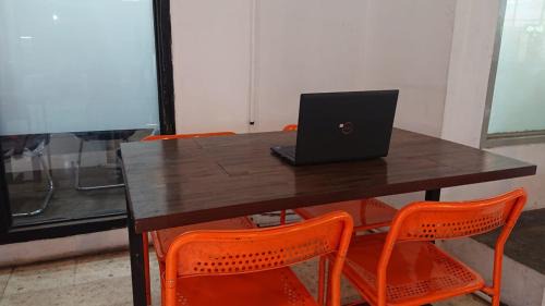 Karawang Hotel | OYO Life 93139 Apartemen Grand Sentraland By Evi
