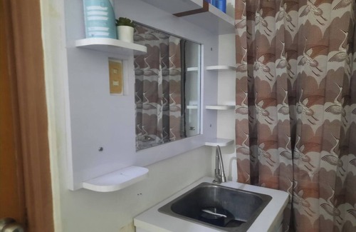 Karawang Hotel | OYO Life 93160 Kost Jenny Karawang