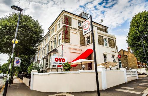 Acton Hotel | OYO London Guest House