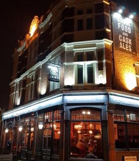 Kilburn Bed & Breakfast | OYO The Kilburn Arms