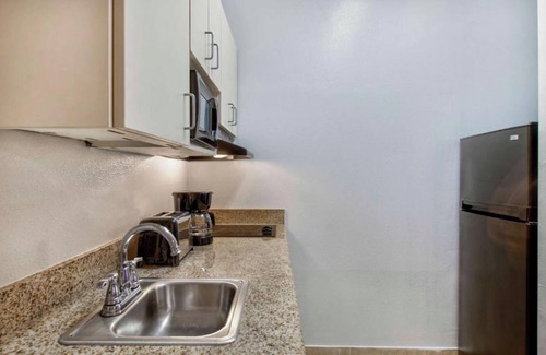 Beaumont Hotel | OYO Townhouse Beaumont Medical Center Area