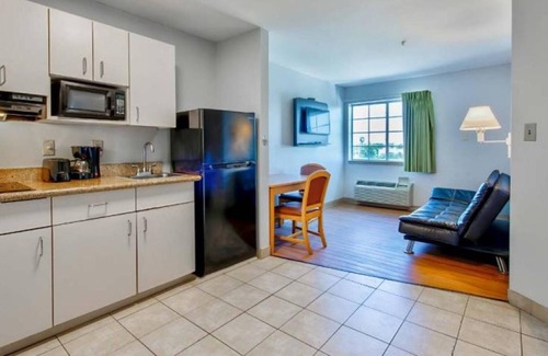 Sulphur Hotel | OYO Townhouse Sulphur, LA Extended Stay