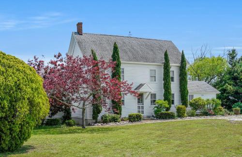 Deep Hole House | Oyster Catcher - Pet friendly & deep water access!