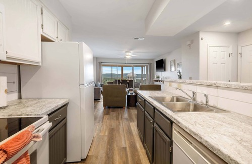 Kimberling City Condo | Ozark Mountain Oasis For 7!