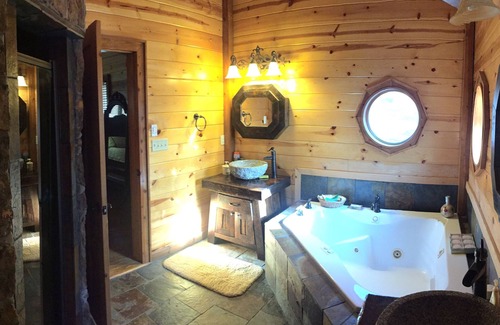 Bee Branch Cabin | Ozark Mountain Paradise - Greek Ferry Lake - Moon Shadow Lodge
