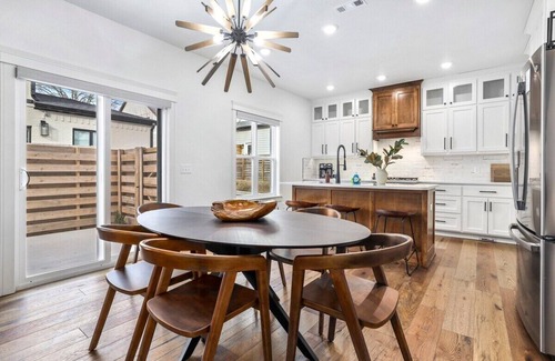 Downtown House | Ozark Oasis - Walk to DT Bentonville